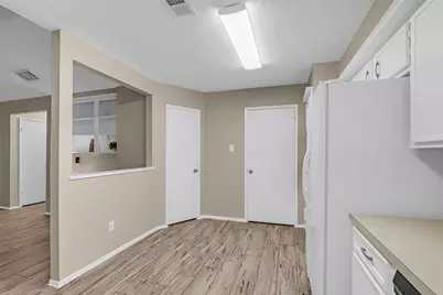 11827 Brook Meadows Lane, Meadows Place, TX 77477 - Photo 19