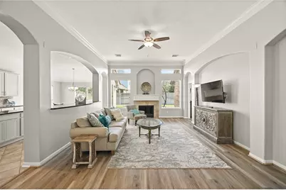 1330 Leigh Gardens Drive, Sugar Land, TX 77479 - Photo 5