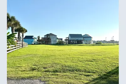 2365 Sandman, Crystal Beach, TX 77650 - Photo 3