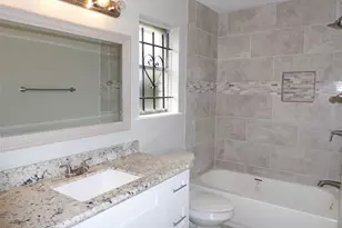 12902 Southspring Dr, Houston, TX 77047 - Photo 19