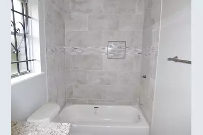 12902 Southspring Drive, Houston, TX 77047 - Photo 13