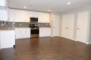 12902 Southspring Dr, Houston, TX 77047 - Photo 7