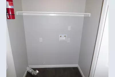 12902 Southspring Drive, Houston, TX 77047 - Photo 9