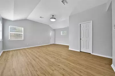 307 Lawrence Street, Tomball, TX 77375 - Photo 15