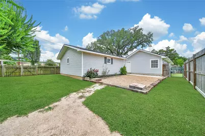 307 Lawrence Street, Tomball, TX 77375 - Photo 23