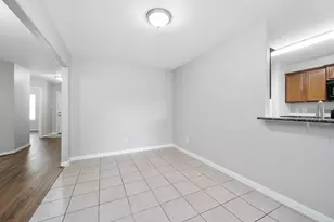 9815 Onyx Trail Dr, Rosharon, TX 77583 - Photo 3