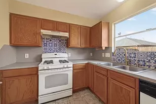 8814 Sage Pl Dr, Houston, TX 77071 - Photo 13