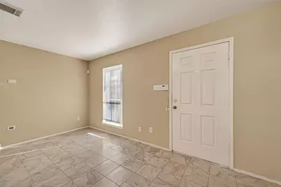 8814 Sage Place Drive, Houston, TX 77071 - Photo 5