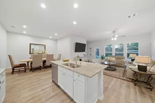 12193 Pearl Bay Ct, Conroe, TX 77304 - Photo 9