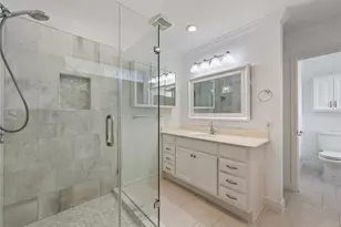 1510 Afton St, Houston, TX 77055 - Photo 17