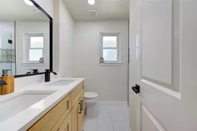10318 Sageberry Drive, Houston, TX 77089 - Photo 37