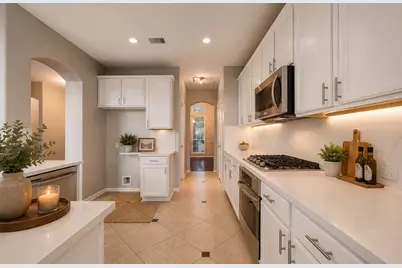 302 Trillium Drive, Sugar Land, TX 77479 - Photo 11