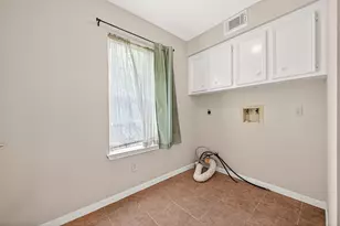 4506 Warwick Dr, Sugar Land, TX 77479 - Photo 13