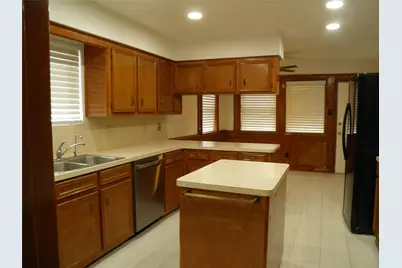 6819 Addicks Clodine Road, Houston, TX 77083 - Photo 9