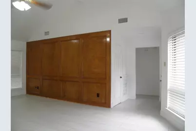 6819 Addicks Clodine Road, Houston, TX 77083 - Photo 5