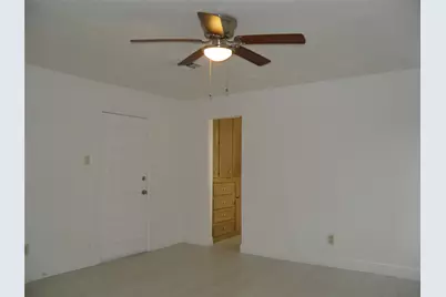 6819 Addicks Clodine Road, Houston, TX 77083 - Photo 21