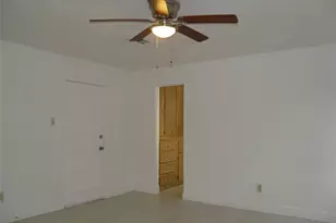 6819 Addicks Clodine Rd, Houston, TX 77083 - Photo 21