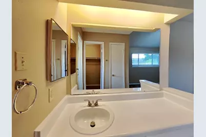 2818 Mayflower Landing Court, Webster, TX 77598 - Photo 9