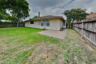 2818 Mayflower Landing Ct, Webster, TX 77598 - Photo 11