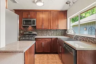 12118 Westwold Dr, Tomball, TX 77377 - Photo 9