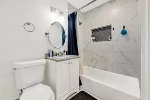 2126 Hillshire Dr, Deer Park, TX 77536 - Photo 9