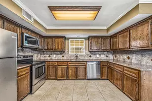 11510 Pagoda Dr, Houston, TX 77477 - Photo 9