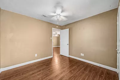 11510 Pagoda Drive, Houston, TX 77477 - Photo 23