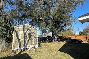 6903 Semmes St, Houston, TX 77093 - Photo 5