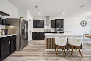 3215 Creston Gate Dr, Houston, TX 77047 - Photo 5