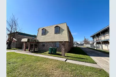 1042 W Village Court #D, Pasadena, TX 77506 - Photo 1
