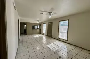 1042 W Village Ct, Pasadena, TX 77506 - Photo 7