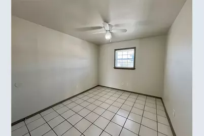 1042 W Village Court #D, Pasadena, TX 77506 - Photo 23