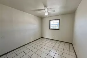 1042 W Village Ct, Pasadena, TX 77506 - Photo 23