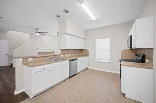 13003 Kingston Point Ln, Houston, TX 77047 - Photo 13