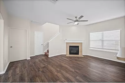 13003 Kingston Point Lane, Houston, TX 77047 - Photo 9