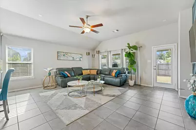 31007 Oakley Glen Court, Conroe, TX 77385 - Photo 13