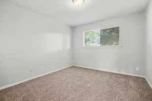 16207 Havenhurst Dr, Houston, TX 77059 - Photo 13