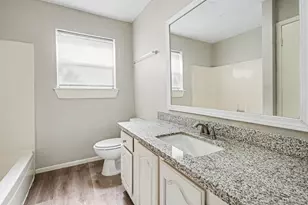 16207 Havenhurst Dr, Houston, TX 77059 - Photo 11