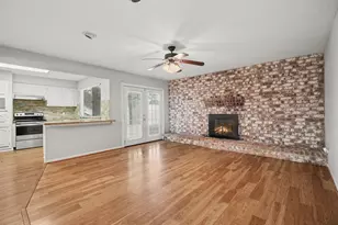 16207 Havenhurst Dr, Houston, TX 77059 - Photo 7