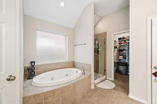 1470 Sherwood Park Cir, Houston, TX 77043 - Photo 41