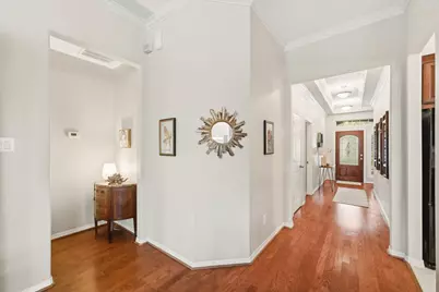 1470 Sherwood Park Circle, Houston, TX 77043 - Photo 37