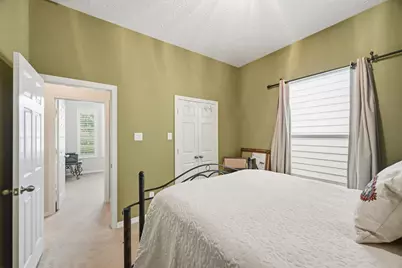 1470 Sherwood Park Circle, Houston, TX 77043 - Photo 11