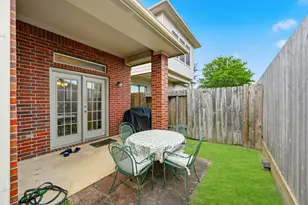 1470 Sherwood Park Cir, Houston, TX 77043 - Photo 25