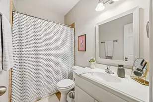 1470 Sherwood Park Cir, Houston, TX 77043 - Photo 15