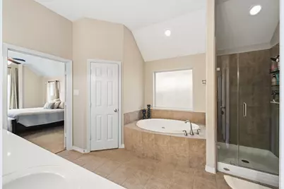 1470 Sherwood Park Circle, Houston, TX 77043 - Photo 45
