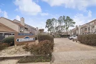 1077 Country Pl Dr, Houston, TX 77079 - Photo 25