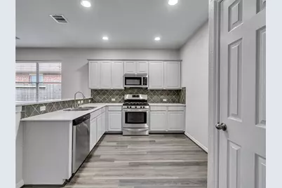 6523 Silver Shade Drive, Houston, TX 77064 - Photo 15