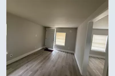 7010 Corsicana Street #B, Houston, TX 77020 - Photo 11