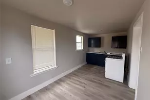 7010 Corsicana St, Houston, TX 77020 - Photo 3