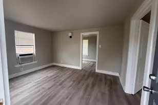 7010 Corsicana St, Houston, TX 77020 - Photo 5
